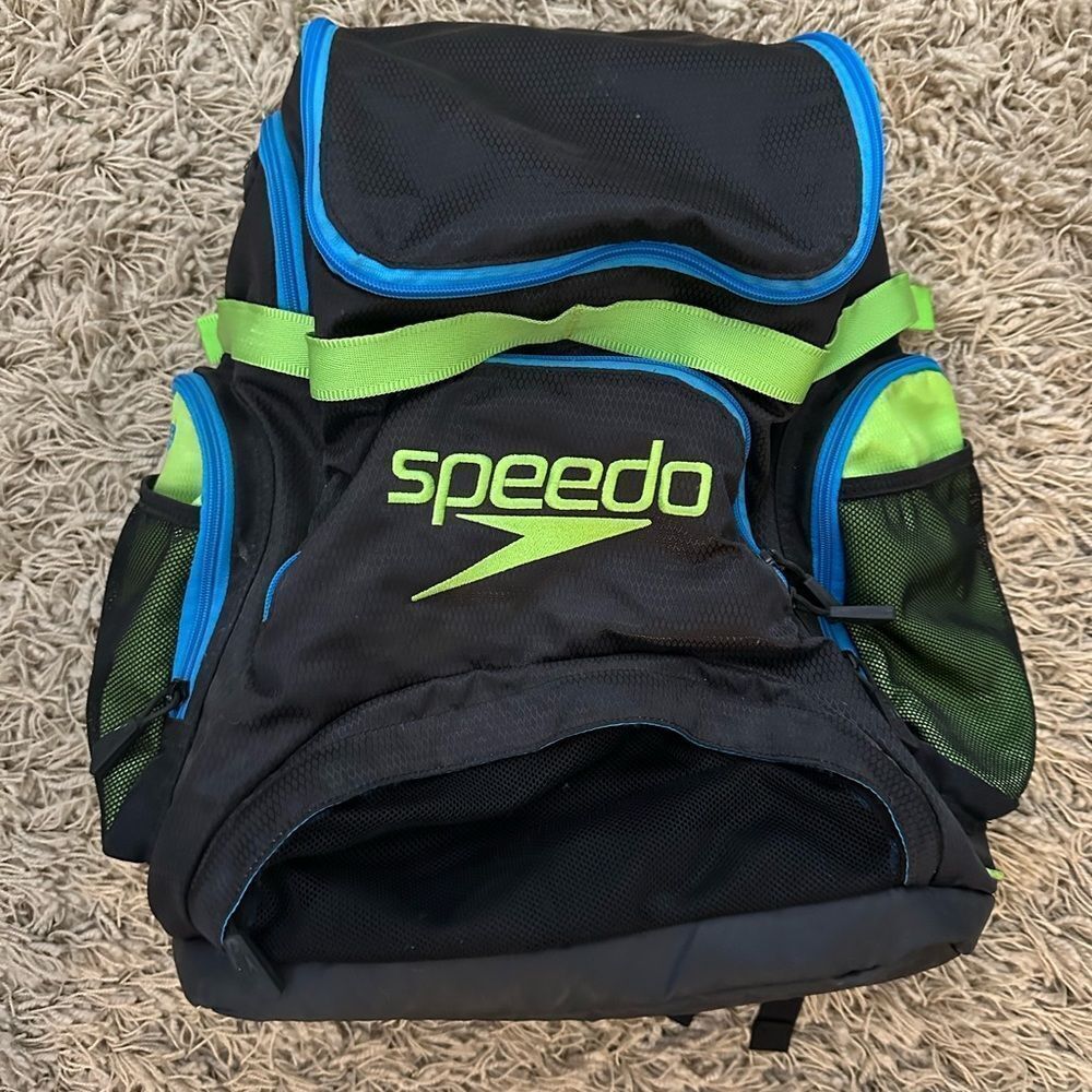 NWOT Speedo Daypack Large Pro Swim Backpack Wet Gear Bag